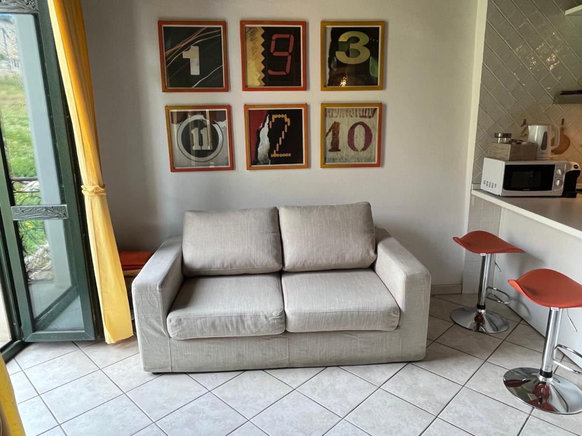 La Casa Gialla Cagliari Esterno foto
