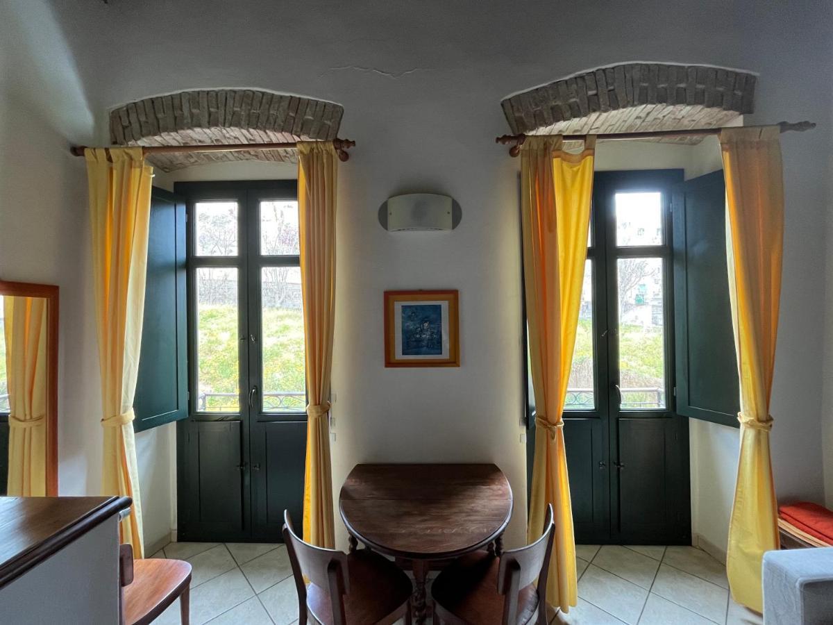 La Casa Gialla Cagliari Esterno foto