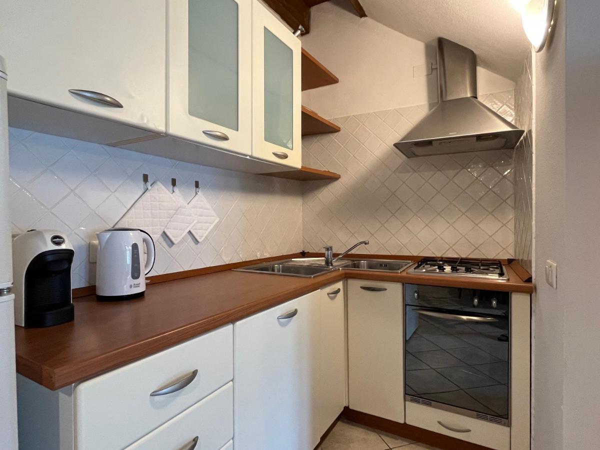 La Casa Gialla Cagliari Esterno foto