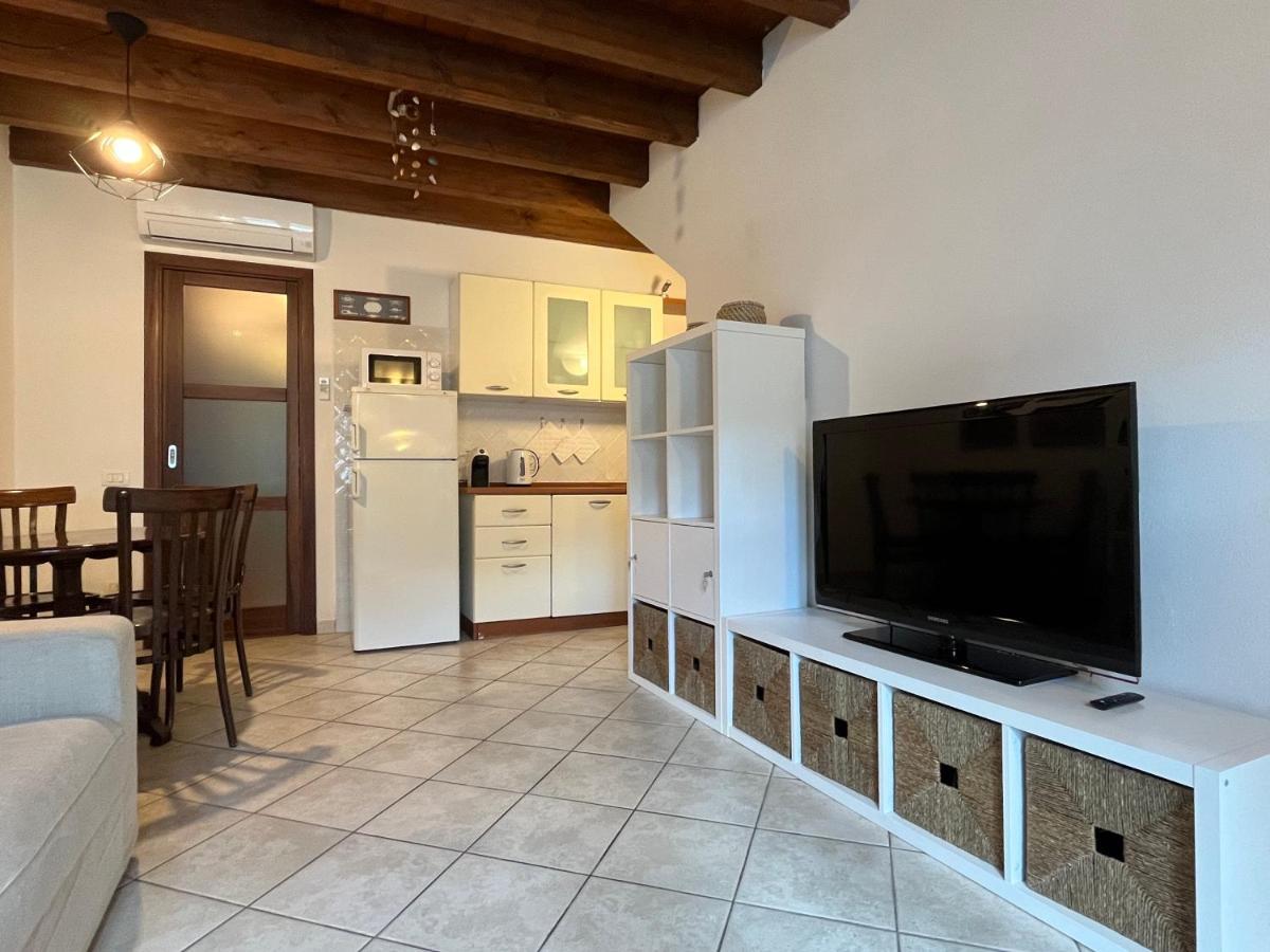 La Casa Gialla Cagliari Esterno foto