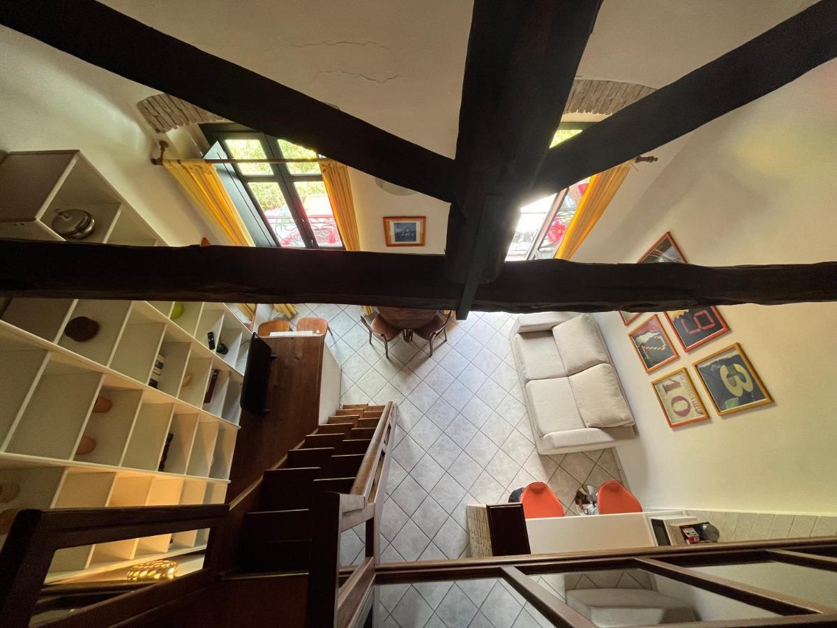 La Casa Gialla Cagliari Esterno foto